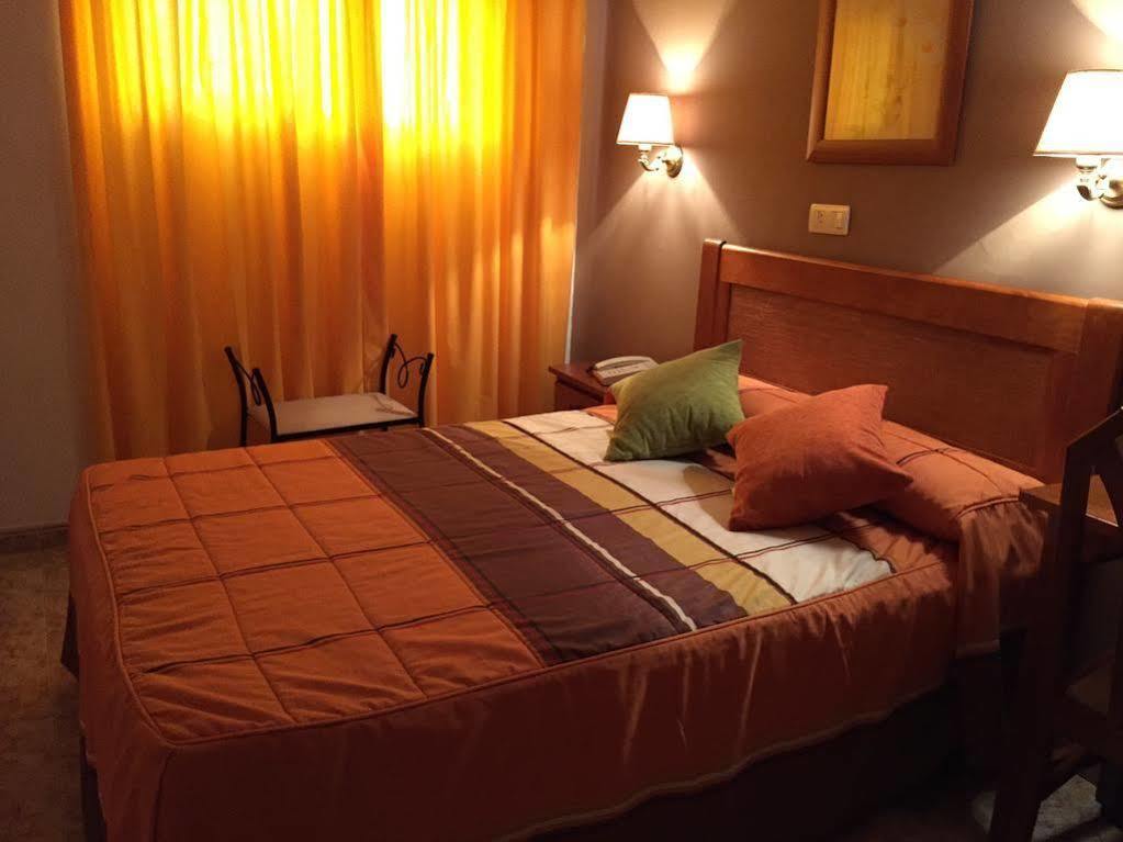 Hostal Argentina Caces Екстериор снимка